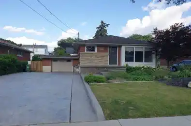 207 West 33rd St Street Hamilton Ontario L9C 5J4