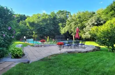 1606 Crediton Parkway Mississauga Ontario L5G 3X3
