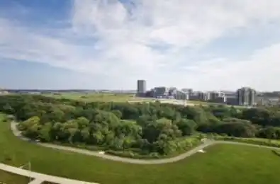 15 Water walk Drive Unit# 1608 Markham Ontario L6G 0G2