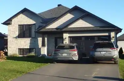 90 Cameron Crescent Cornwall Ontario K6K 0B7