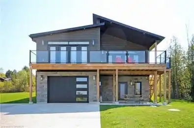 138 SUNSET Boulevard Georgian Bluffs Ontario N0H 2T0