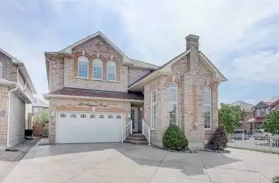 15 Ashgrove Road Markham Ontario L2S 3Z7