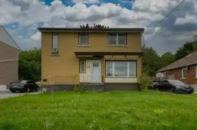 528 Division Street Unit# 1(A) Kingston Ontario K7K 4B2