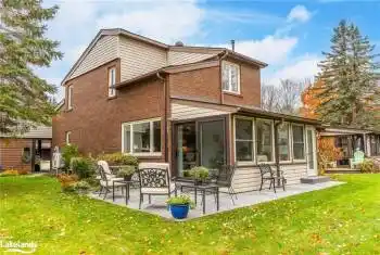 Welcome home to Unit 2, 15 Golf Course Rd