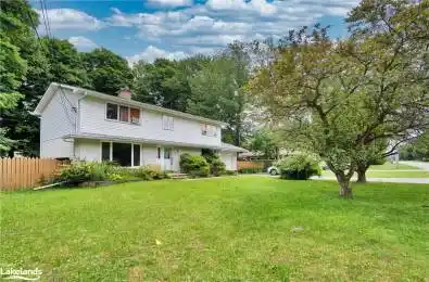 720 MUSKOKA BEACH Road Gravenhurst Ontario P1P 1B1