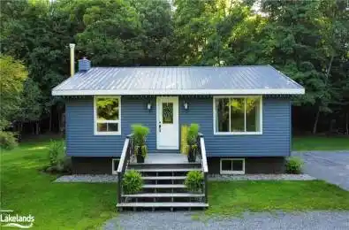 120 SOUTH WASEOSA LAKE Road Huntsville Ontario P1H 2N5