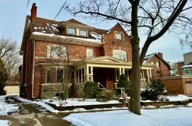 105 Cluny Drive Toronto C09 Ontario M4W 2R5