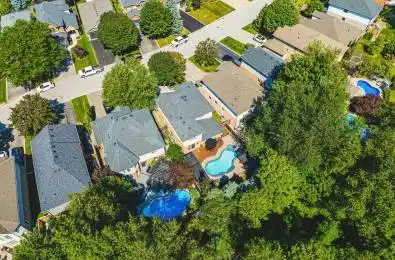 94 Valmont Street Hamilton Ontario L9G 4Z4