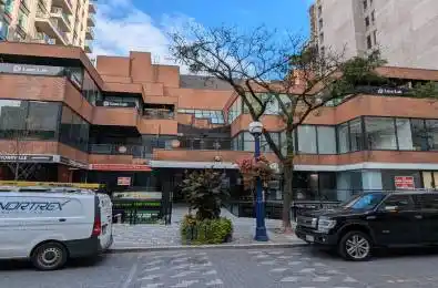 70 Yorkville Avenue Unit# U8-9 Toronto C02 Ontario M5R 1B9