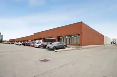 270 Pennsylvania Avenue Unit# 13 Vaughan Ontario L4K 3Z7