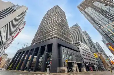 125 Peter Street Unit# 707 Toronto C01 Ontario M5V 0M2