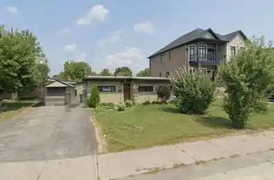 7501 Homeside Gardens Mississauga Ontario L4T 2A8