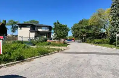 18 Legato Court Toronto C13 Ontario M3B 1L7