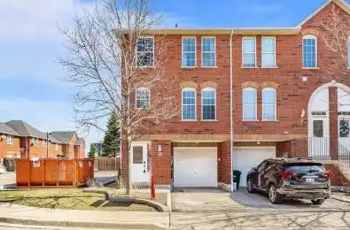 6860 MeadowvaleTownCentre Circle Unit# 23 Mississauga Ontario L5N 7T4