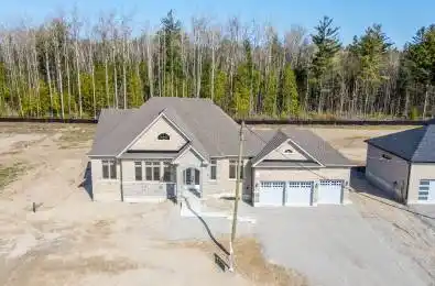 28 Cottonwood Street Springwater Ontario L9X 2E5