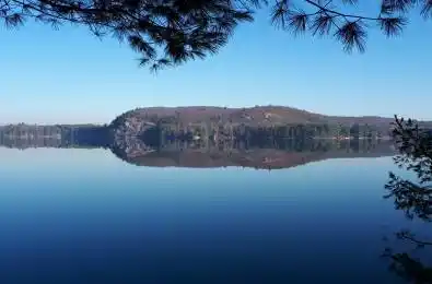 4441 Muskoka Rd 117 Road Lake of Bays Ontario P0B 1A0