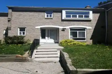 17 Gosford Boulevard Unit# 9 Toronto W05 Ontario M3N 2G7