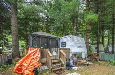 5216 County 90 Road Unit# 51 Springwater Ontario L0M 1T2