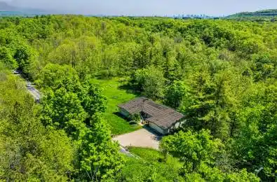 932 OLD DUNDAS Road Hamilton Ontario L9H 5E3