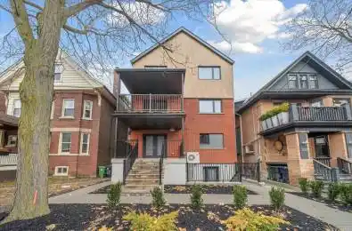 321 St George Street Unit# 3 Toronto C02 Ontario M5R 2R2