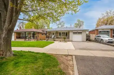 17 Forest Path Court Toronto W10 Ontario M9V 1L4