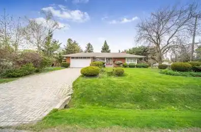 2 Aylesbury Road Toronto W08 Ontario M9A 2M4