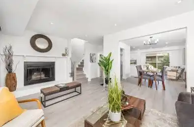 3345 Silverado Drive Unit# 17 Mississauga Ontario L5A 3Y8