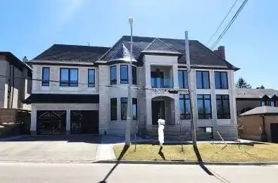 211 Kennedy Street Aurora Ontario L4G 2L9