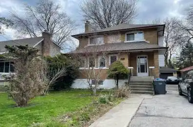 16 Oakwood Avenue Mississauga Ontario L5G 3L7