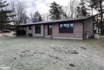 Front view of home
