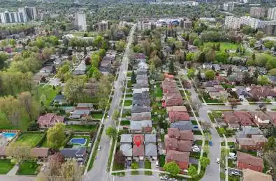 4 Greendowns Drive Toronto E08 Ontario M1M 2G7