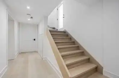 21 Raeburn Avenue Unit# Lower Toronto C07 Ontario M3H 1G6