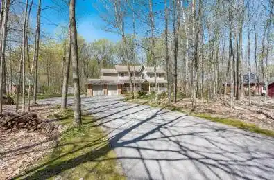 64 Goldfinch Crescent Tiny Ontario L0L 2J0
