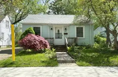 33 Tedder Street Toronto W04 Ontario M6M 4W9