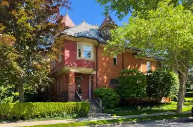1 Hawthorn Avenue Toronto C09 Ontario M4W 2Z1