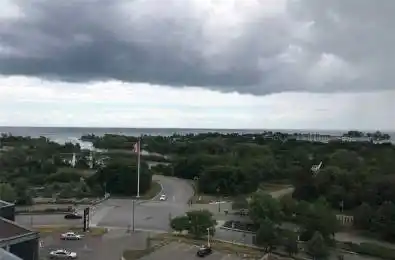 30 SHORE BREEZE Drive Unit# 824 Toronto W06 Ontario M8V 1A1
