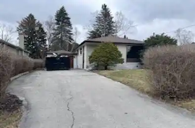 49 Child Drive Unit# Upper Aurora Ontario L4G 1Y6