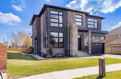 4017 Twine Crescent Mississauga Ontario L4Z 1E8