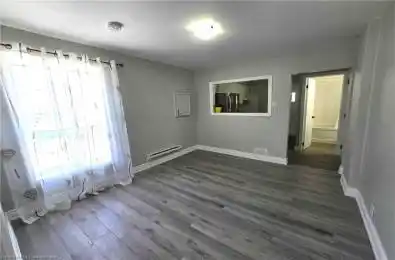 300 BALMORAL Avenue Unit# 2 Hamilton Ontario L8L 7S4