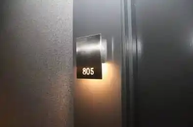 435 Richmond Street Unit# 805 Toronto C01 Ontario M5V 1Y1