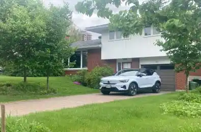 1305 Firestone Crescent Parkway Park - Queensway Terrace S and Area On