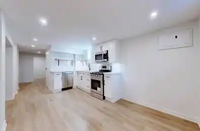 163 Toynbee Trail Toronto E08 Ontario M1E 1G5