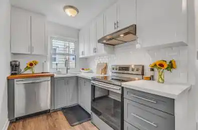 3040 Churchill Avenue Mississauga Ontario L4T 1R3