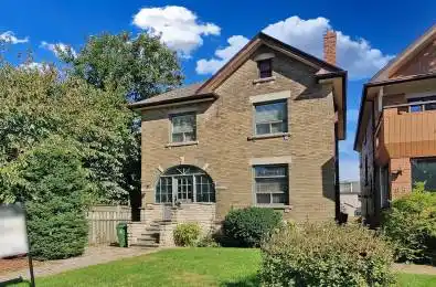 87 Mavety Street Toronto W02 Ontario M6P 2L7