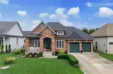 38 STORNOWAY Crescent Huron East Ontario N0K 1W0
