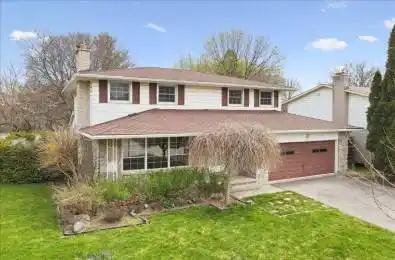 61 Applewood Crescent Guelph Ontario N1H 6B3