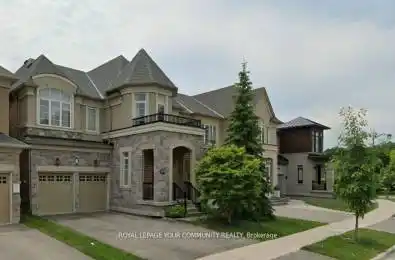 93 Beckett Avenue East Gwillimbury Ontario L9N 0S6