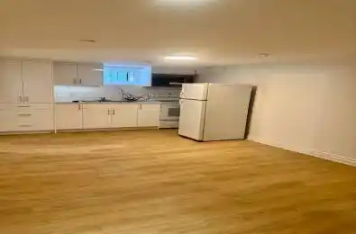 27 Lyndale Drive Toronto C14 Ontario M2N 2X9