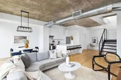 60 Bathurst Street Unit# Ph1011 Toronto C01 Ontario M5V 2P4