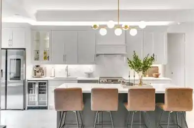 120 Homewood Avenue Unit# 118 Toronto C08 Ontario M4Y 2J3